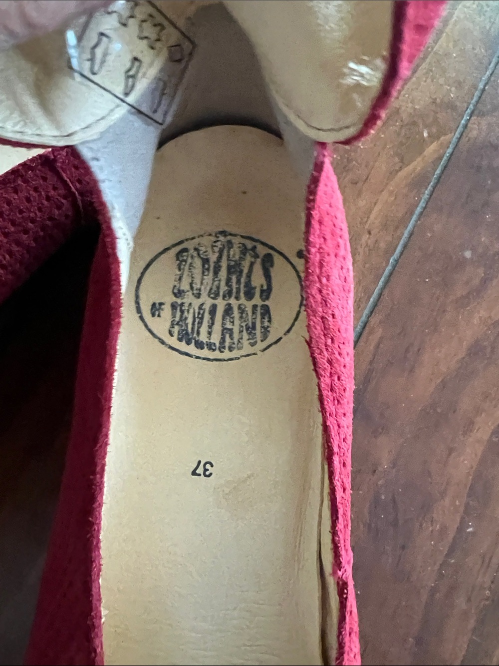 Loints of Holland Red Suede Mary Jane Flats with Ankle Strap (sz 37) - Picture 6 of 12